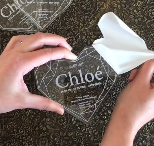 Acrylaat Geboortekaartje in Hartvorm – Uniek, Transparant & Luxe