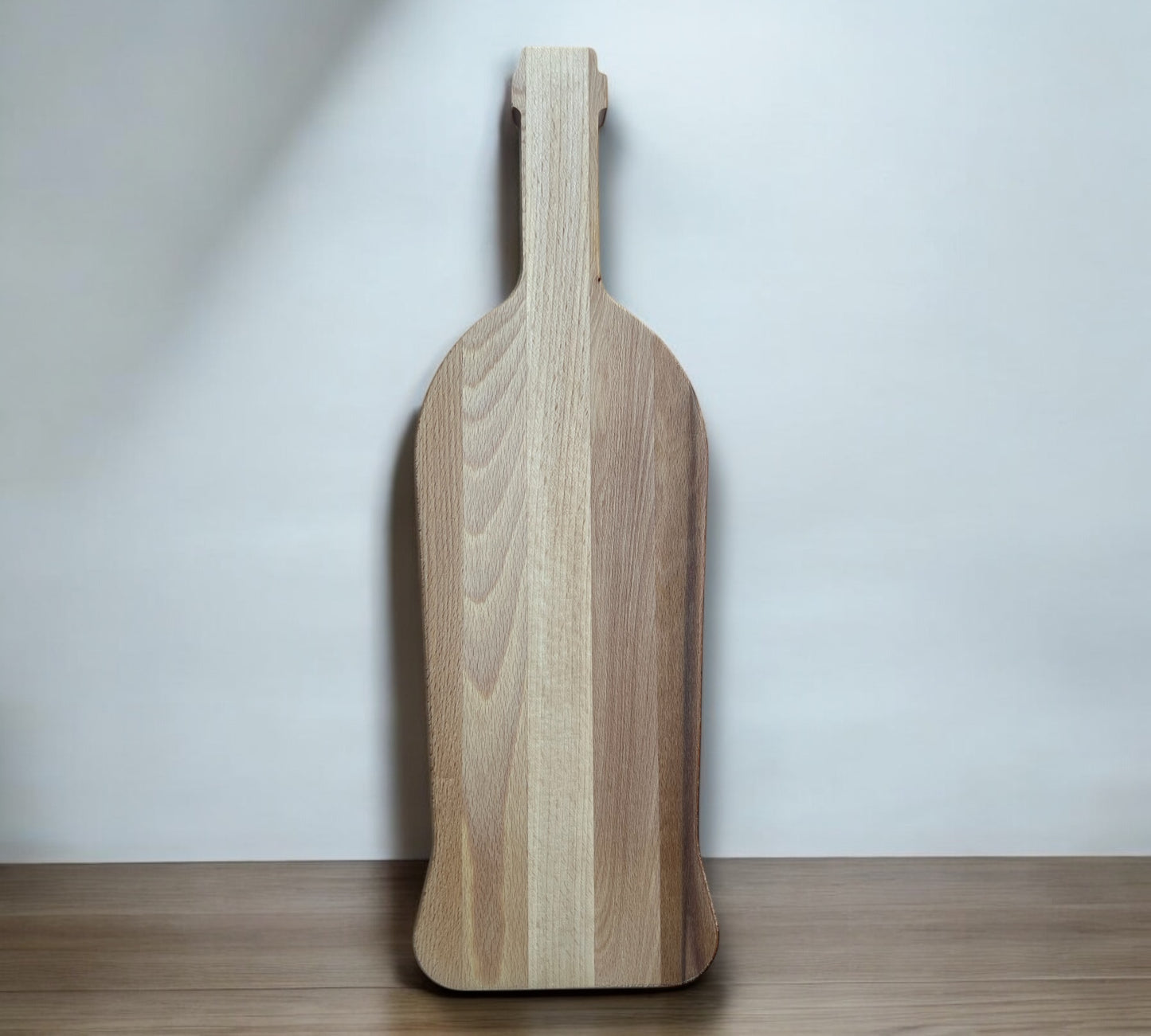 Unieke Borrelplank in Wijnflesvorm – Personaliseer nu!